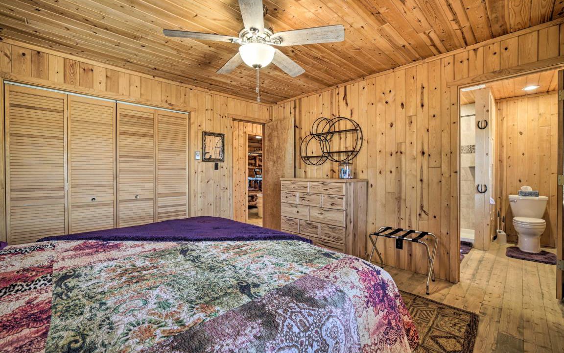 Photo of Bedroom in Glendo