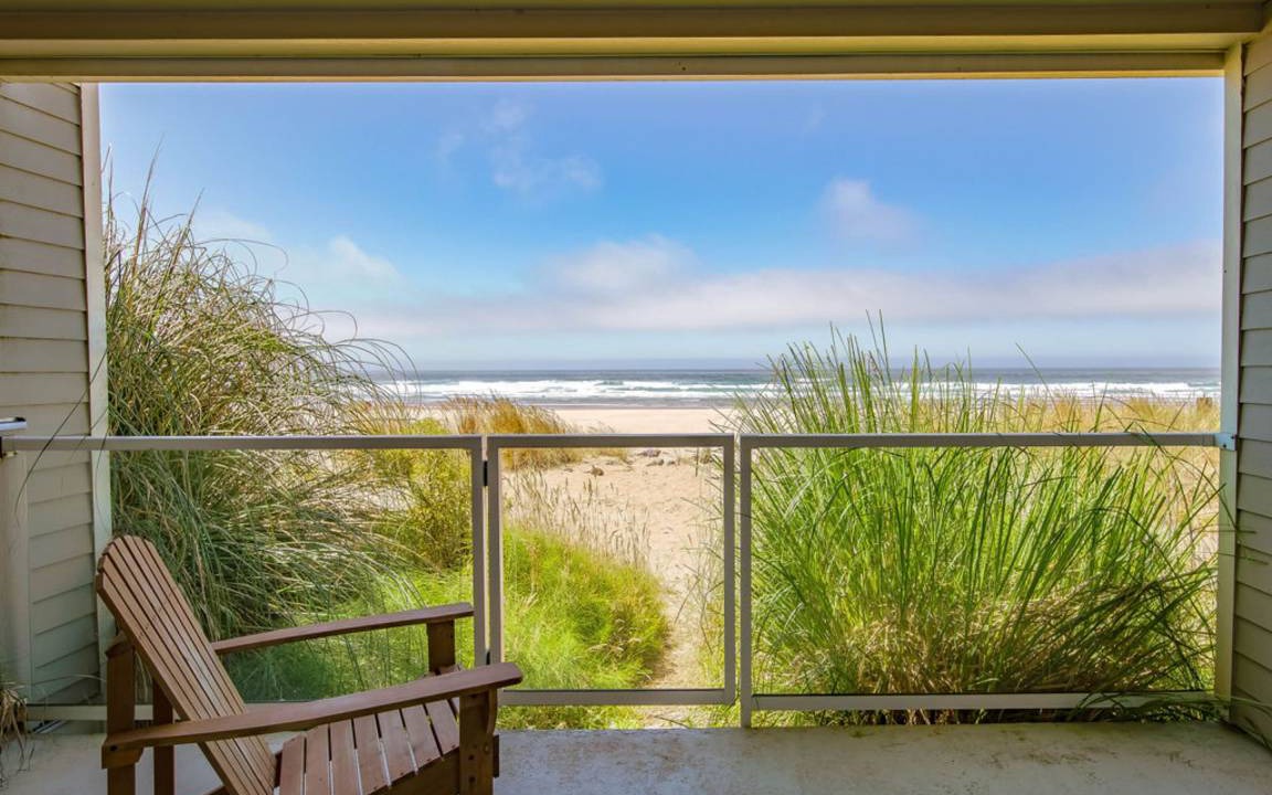 Photo of Patio Balcony in Rockaway Beach
