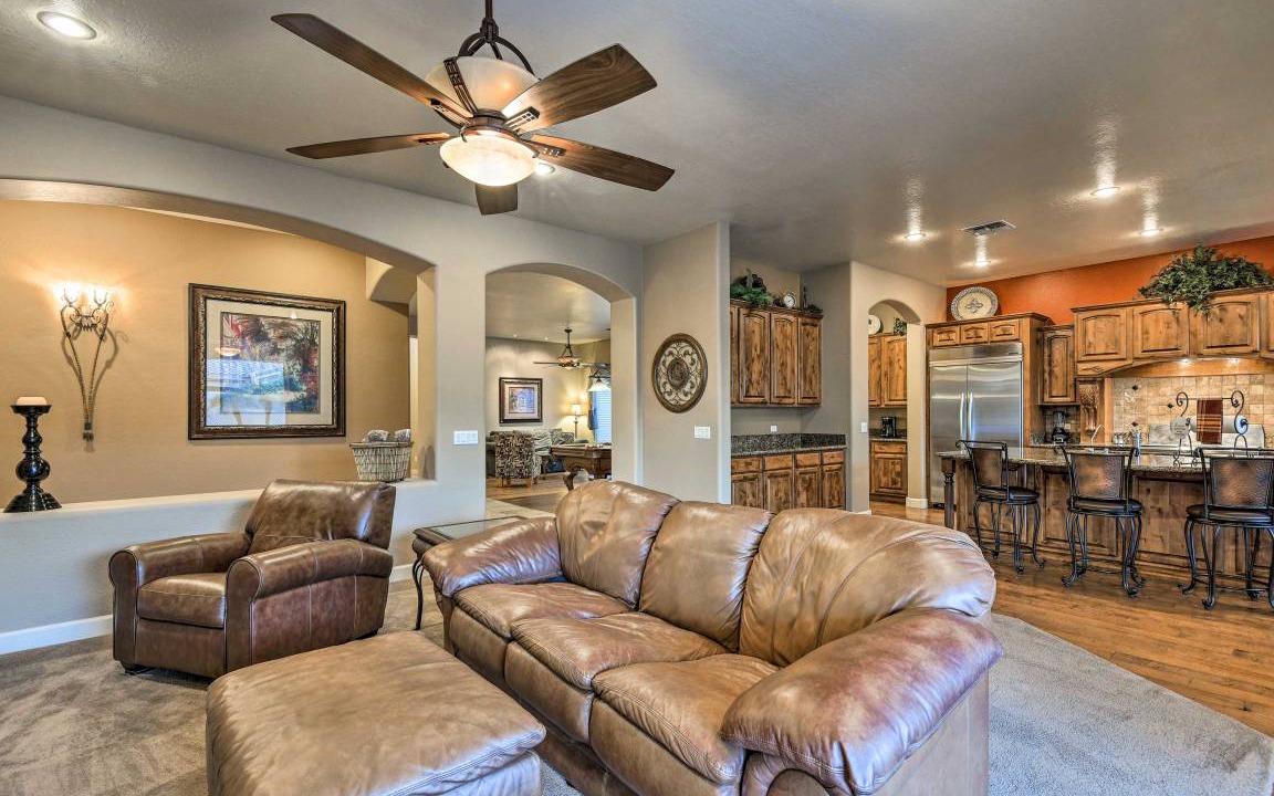Photo of Livingroom in Power Ranch
