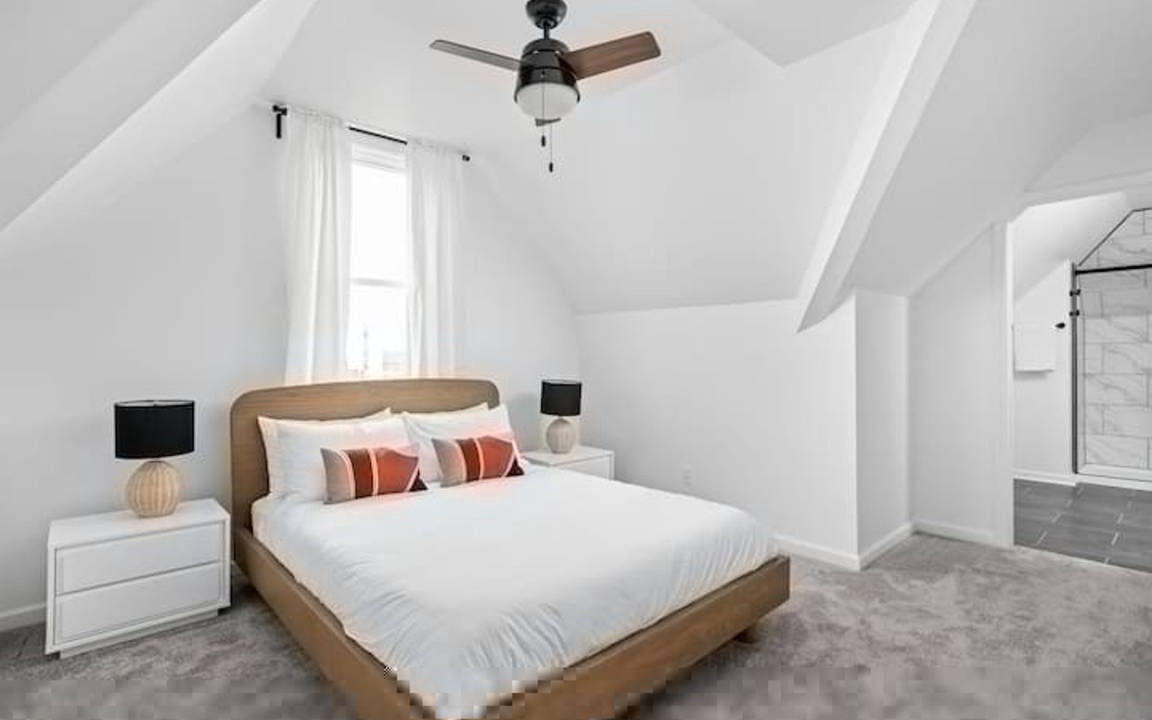 Photo of Bedroom in Holy Cross