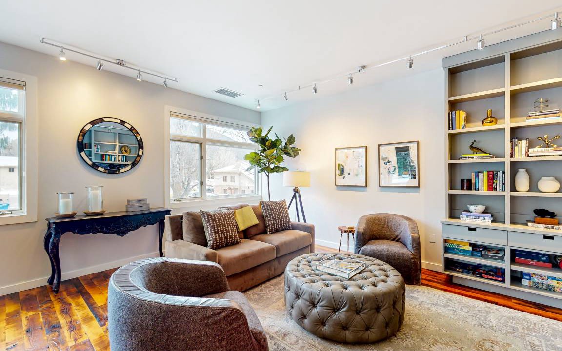 Photo of Livingroom in Jackson
