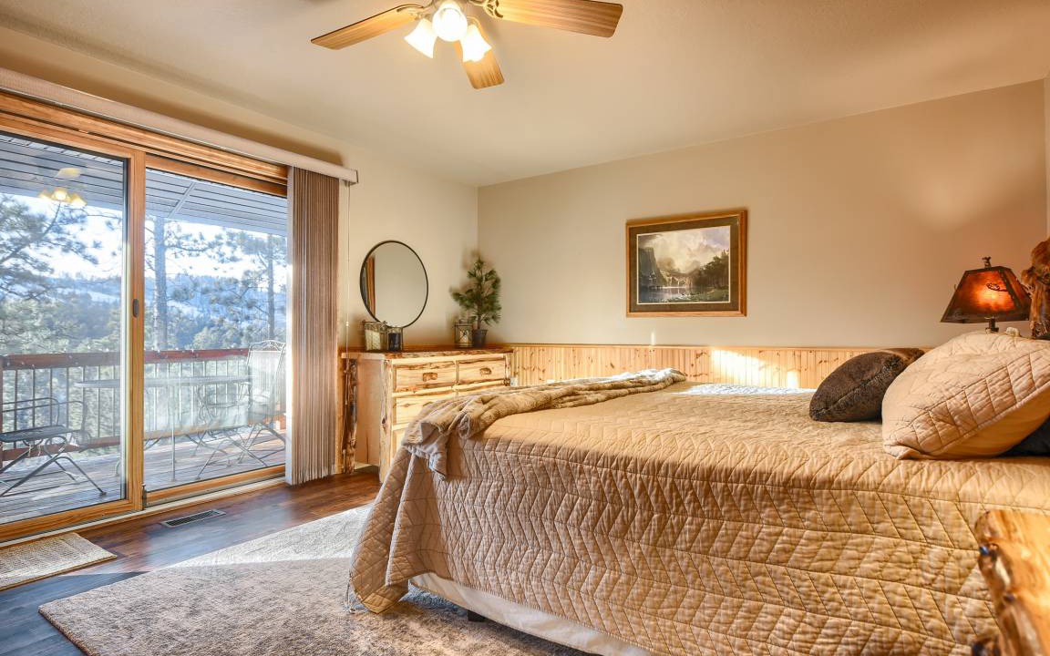 Photo of Bedroom in Lead
