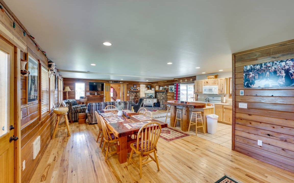 Photo of Livingroom in Garden Valley