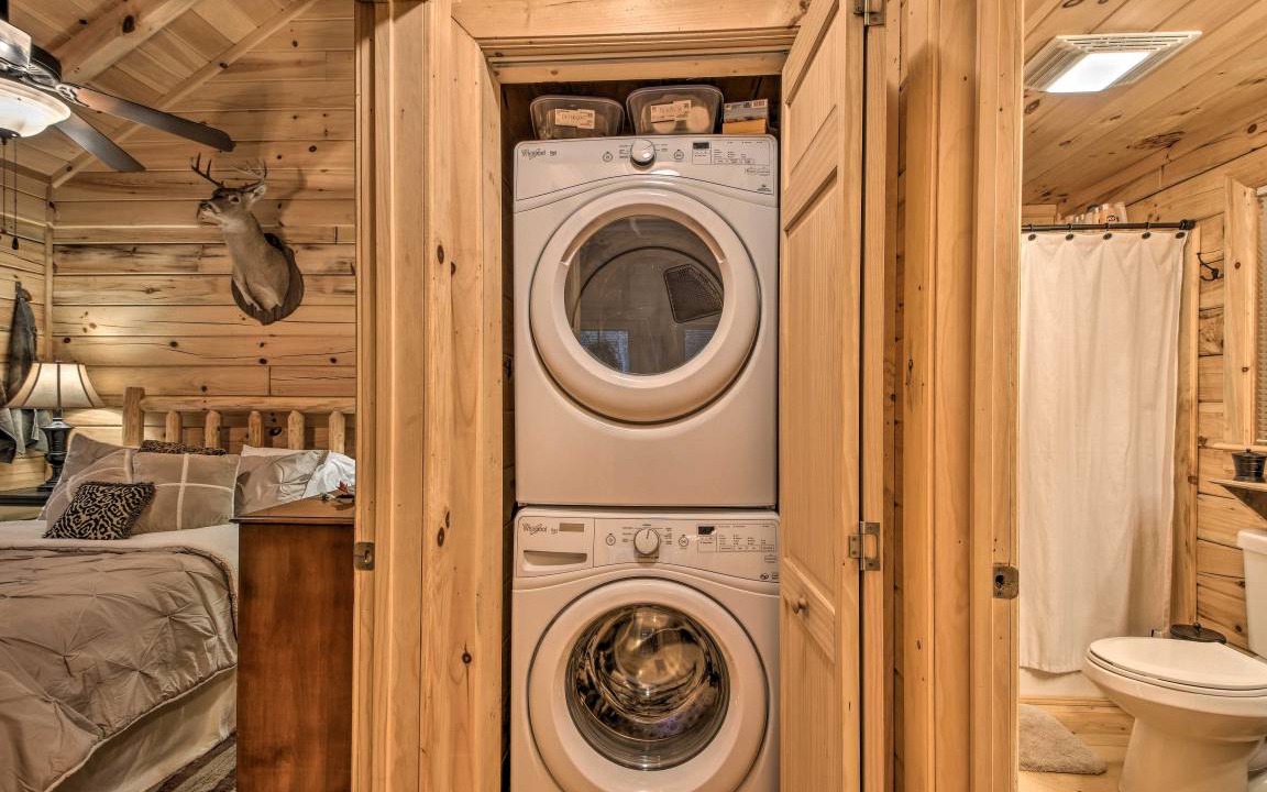 Photo of Bathroom in Cherry Log