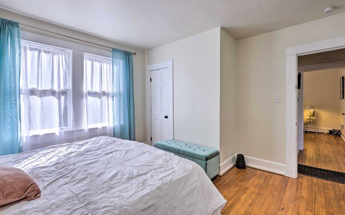 Photo of Bedroom in Crestline Heights