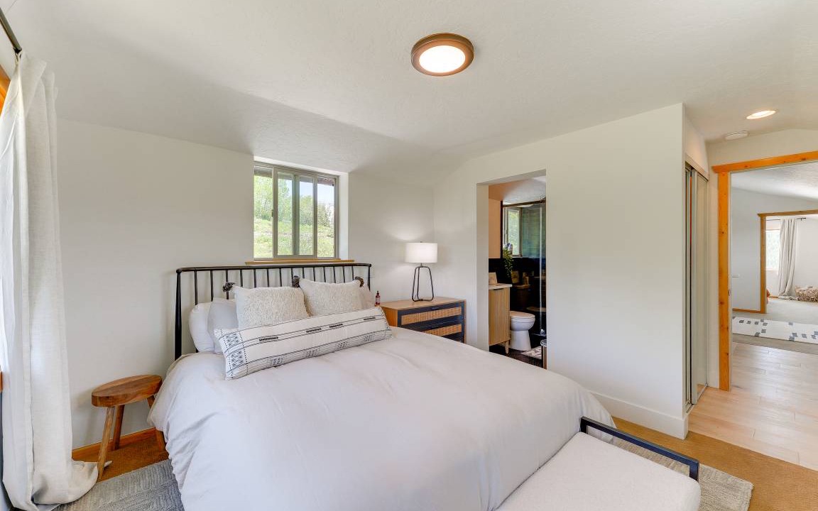 Photo of Bedroom in Thayne