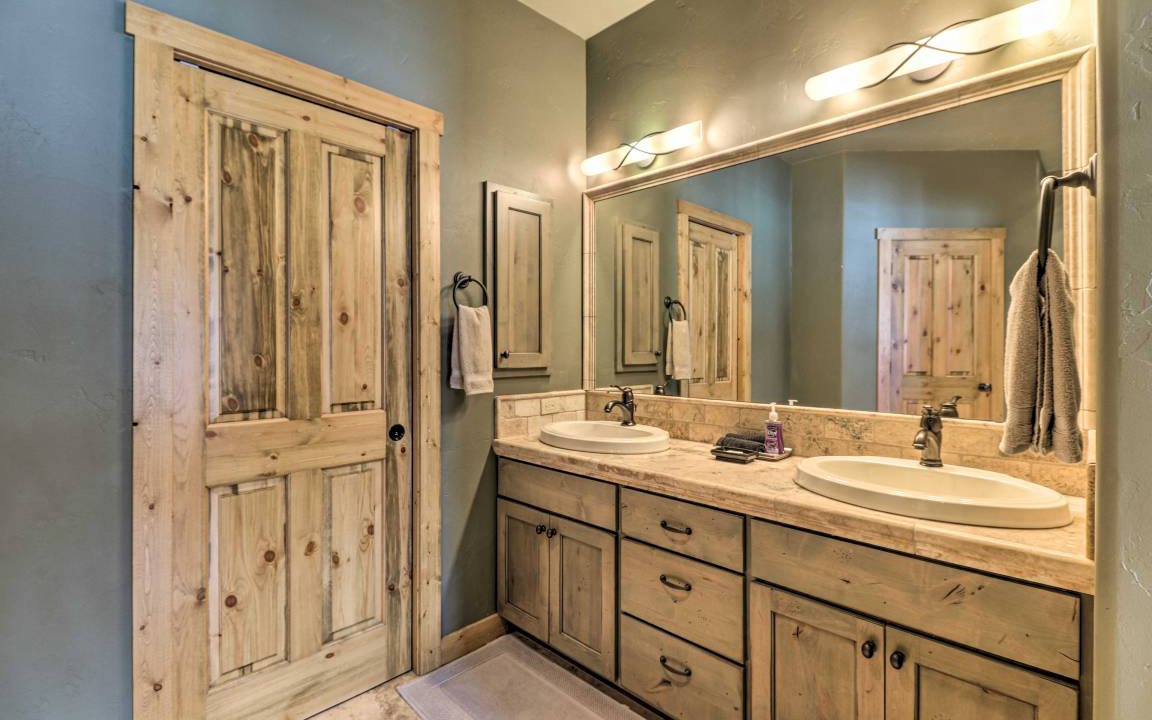 Photo of Bathroom in Eureka
