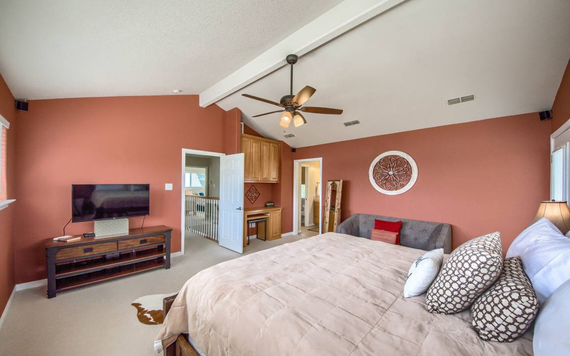 Photo of Bedroom in Canyon Lake