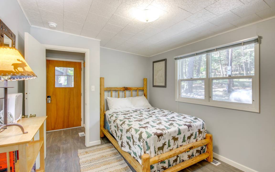 Photo of Bedroom in McLeod