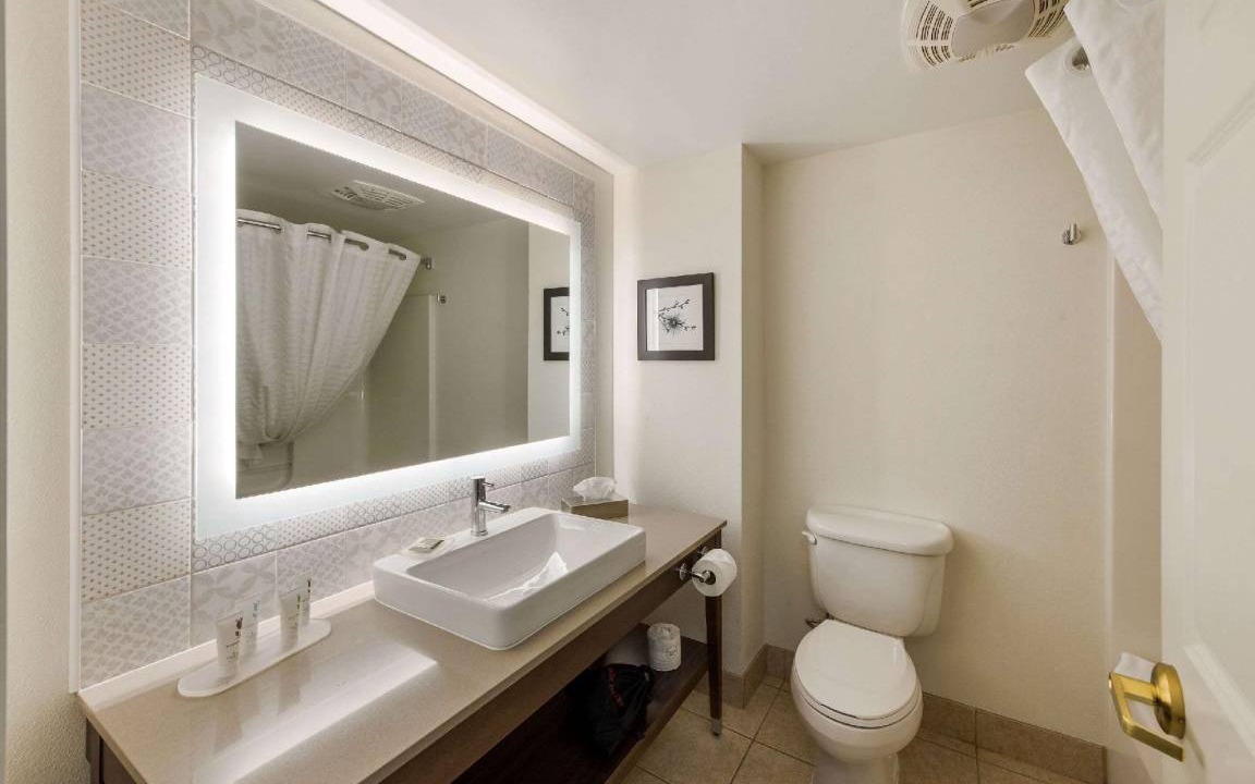 Photo of Bathroom in Findlay