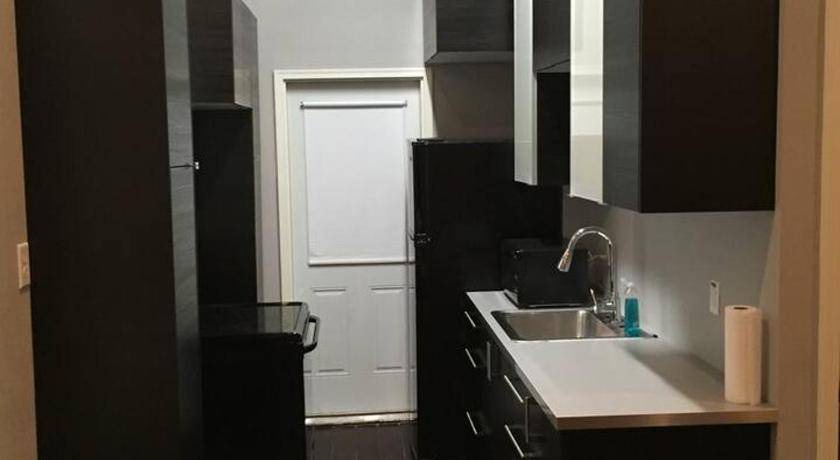 Photo of Bathroom in South 7th Ward