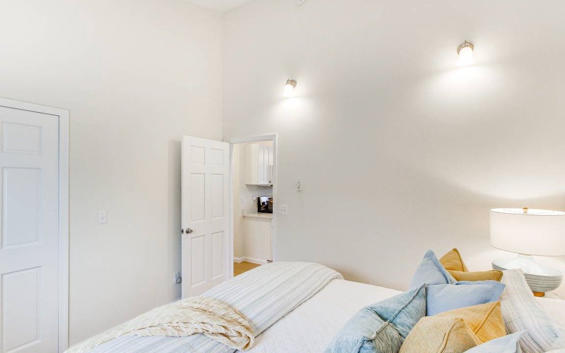 Photo of Bedroom in Pacific Beach