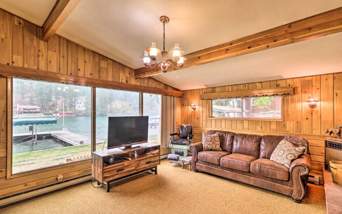 Photo of Livingroom in Polson