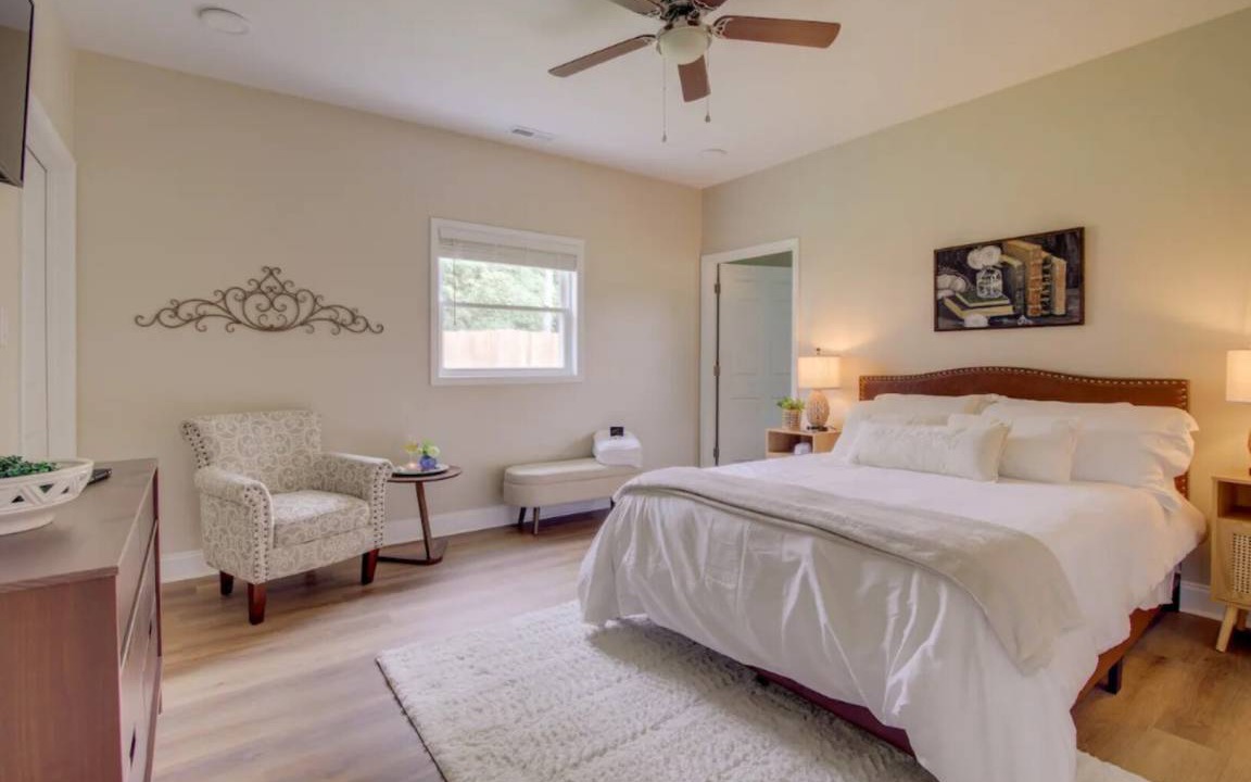 Photo of Bedroom in Jackson