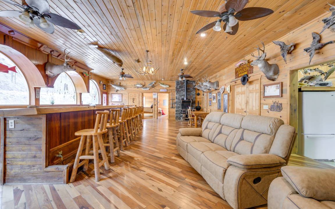 Photo of Livingroom in Salmon