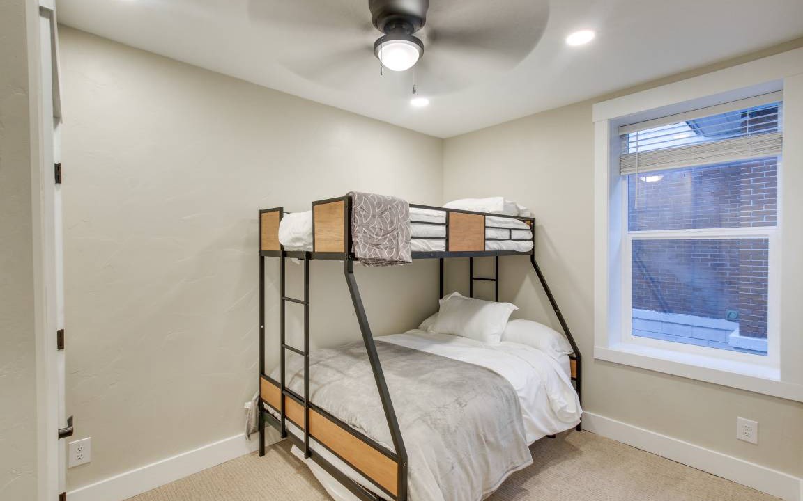 Photo of Bedroom in Logan