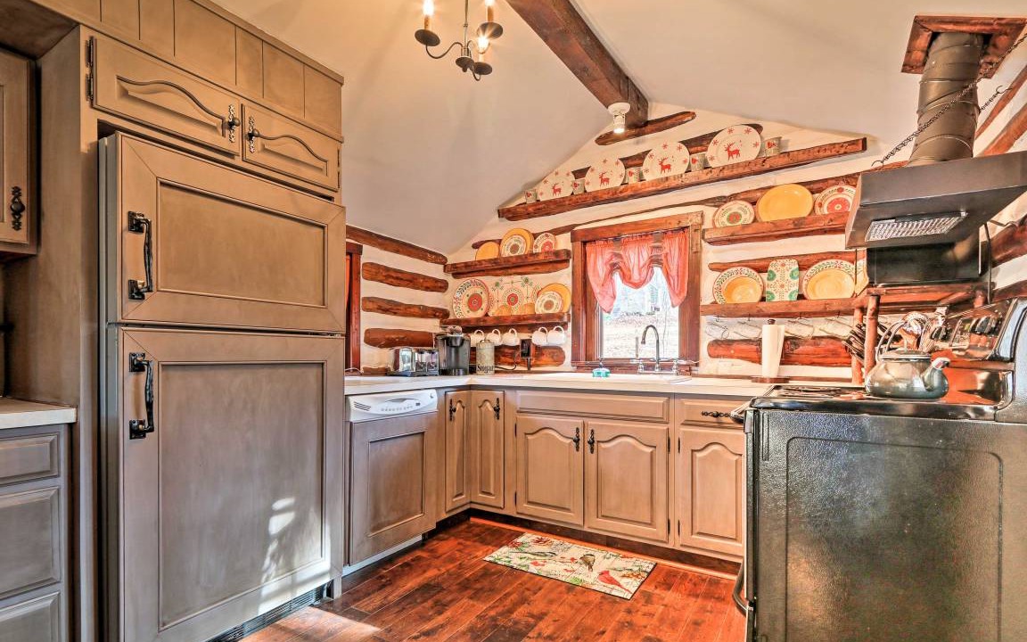 Photo of Kitchen in Seisholtzville