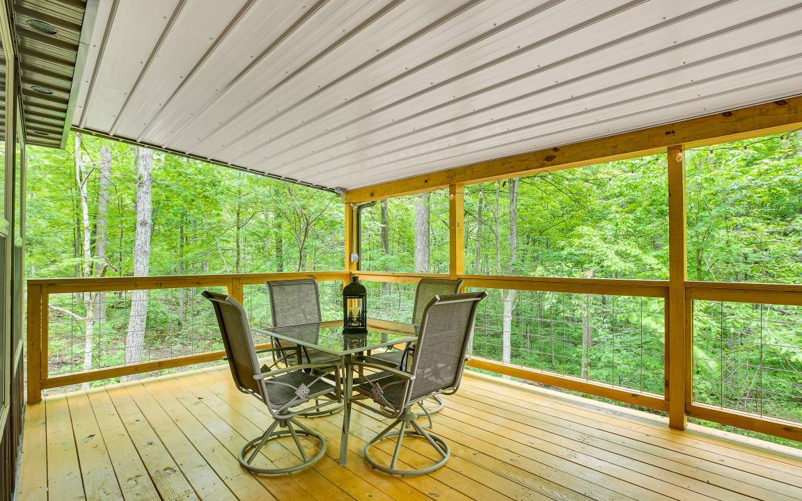 Photo of Patio Balcony in South Bloomingville