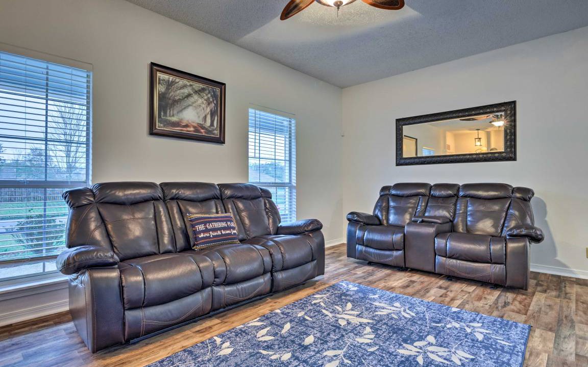 Photo of Livingroom in Gulf Hills