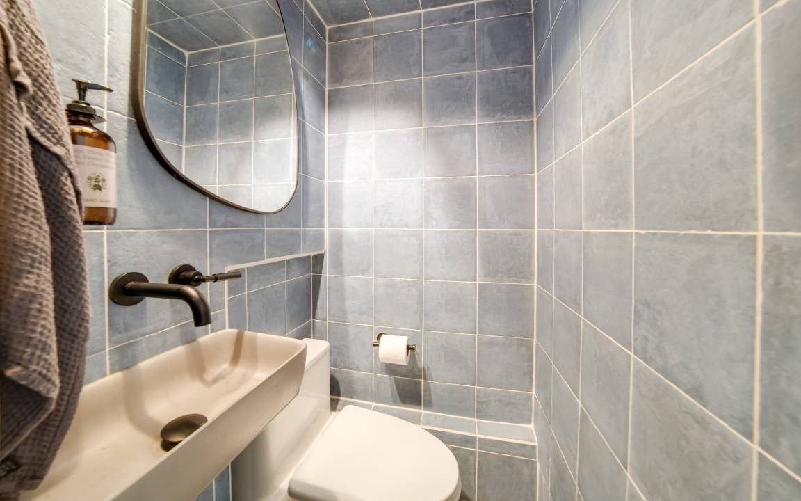 Photo of Bathroom in Willoughby