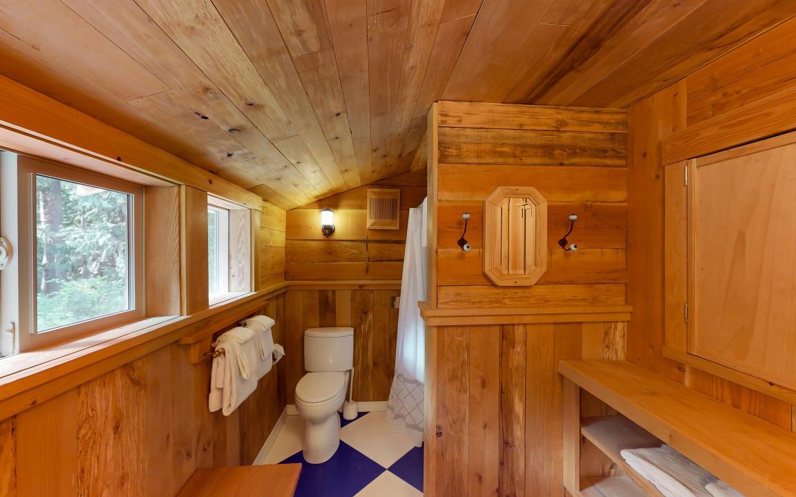 Photo of Bathroom in Clinton