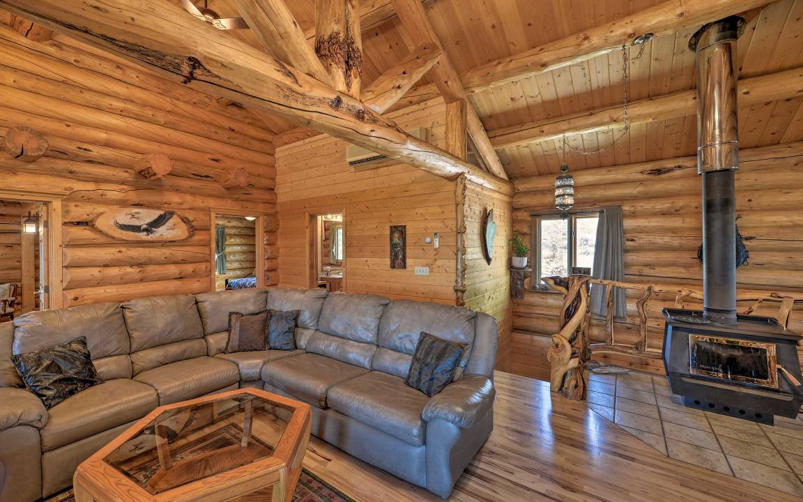 Photo of Livingroom in Lander