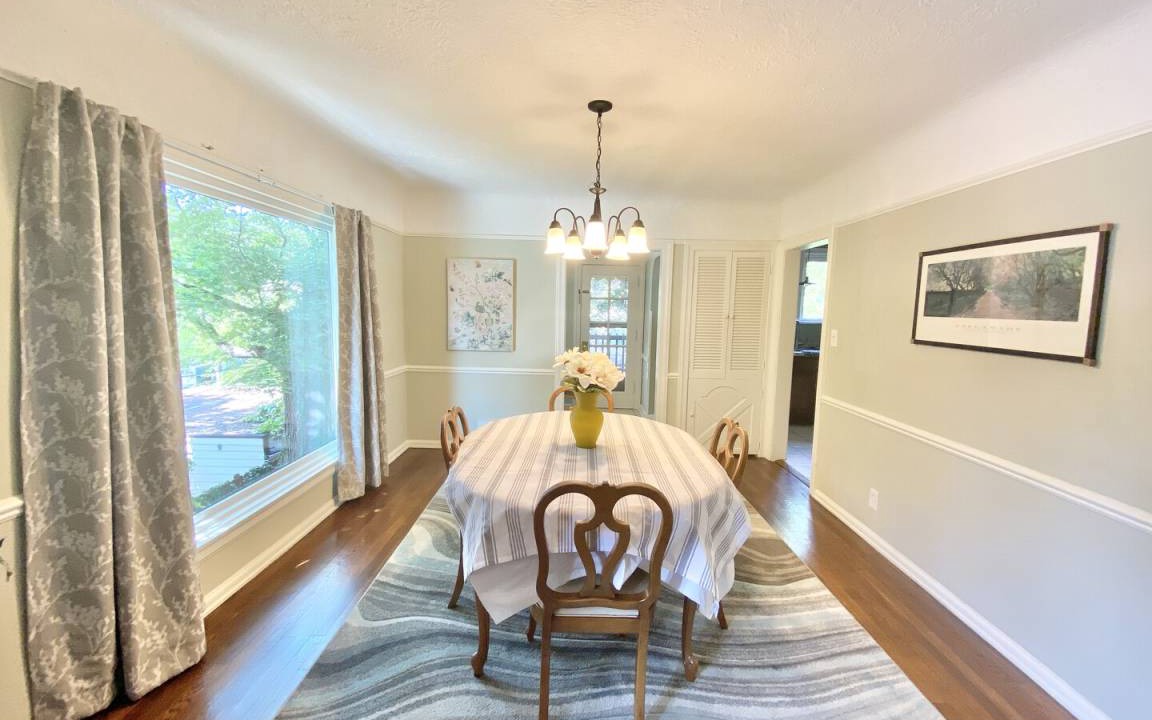 Photo of Livingroom in Shaker Heights