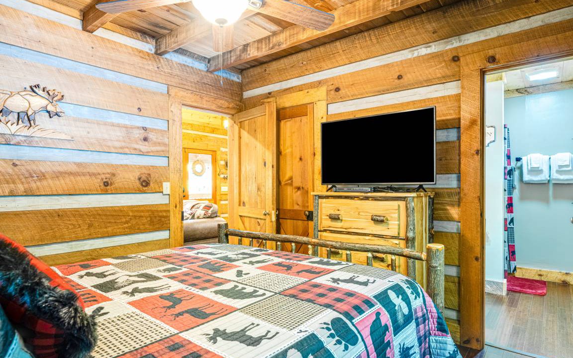 Photo of Bedroom in Hidden Lake