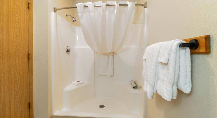 Photo of Bathroom in Garden District