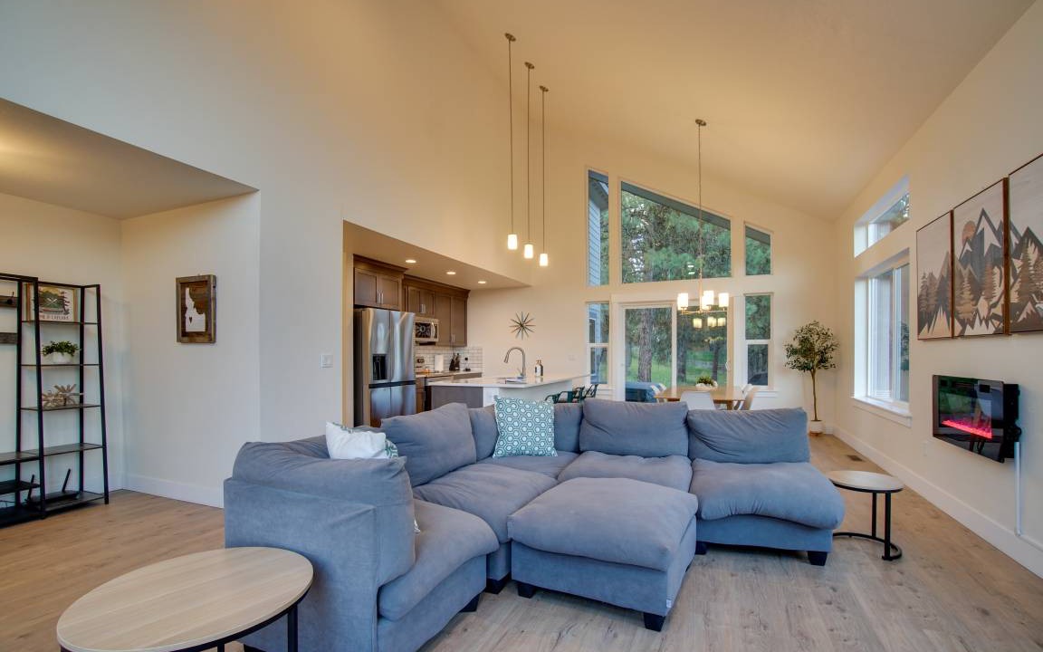 Photo of Livingroom in New Meadows