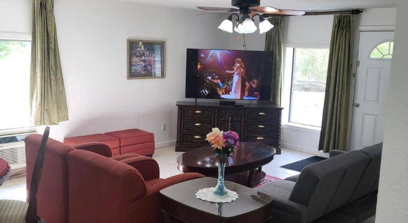 Photo of Livingroom in Parsons