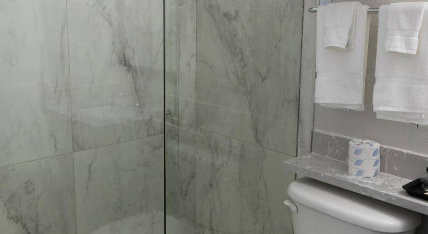 Photo of Bathroom in Worland