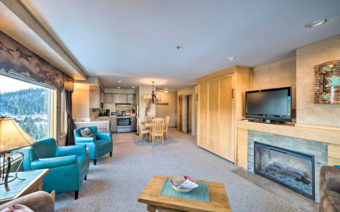 Photo of Livingroom in Big Sky