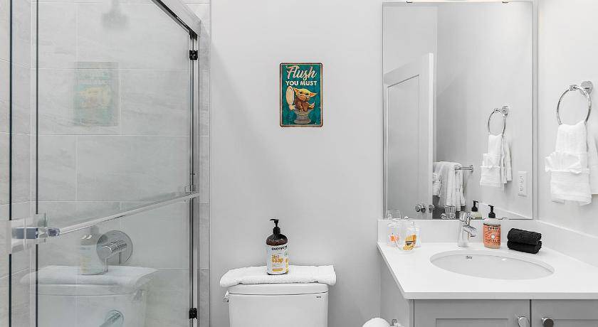 Photo of Bathroom in North Queen Anne