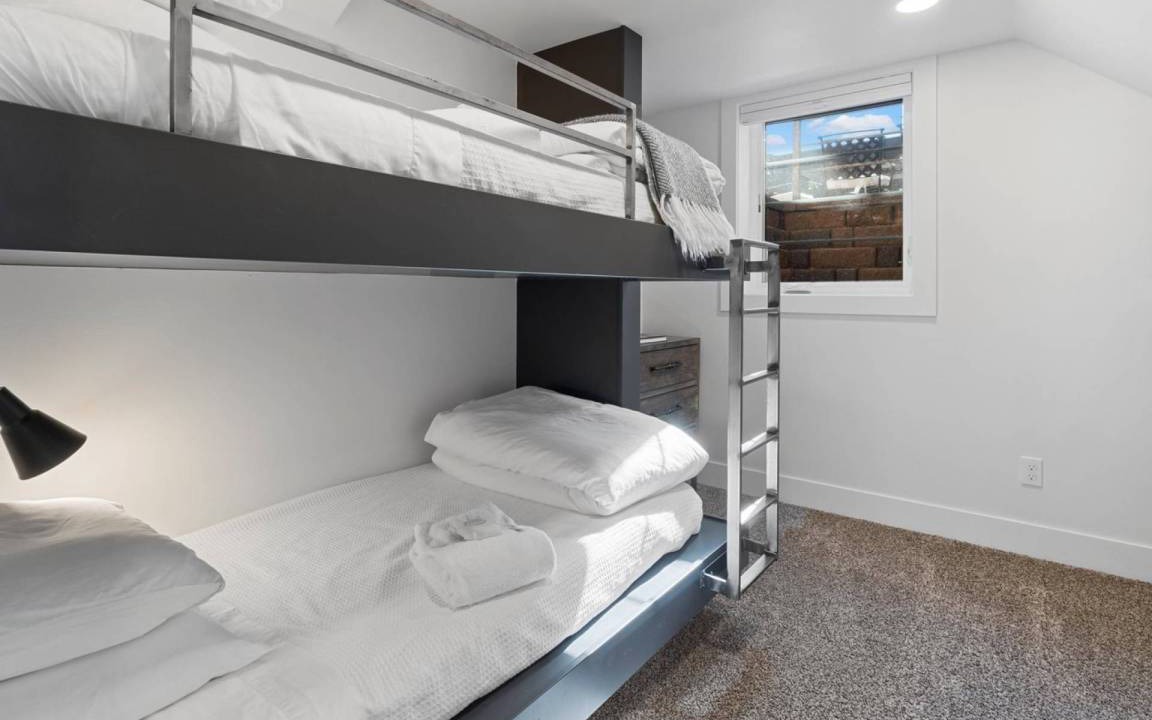 Photo of Bedroom in Collister