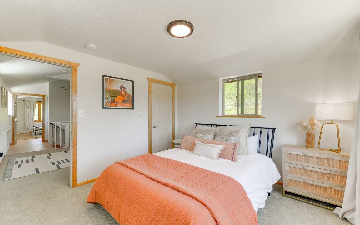 Photo of Bedroom in Thayne