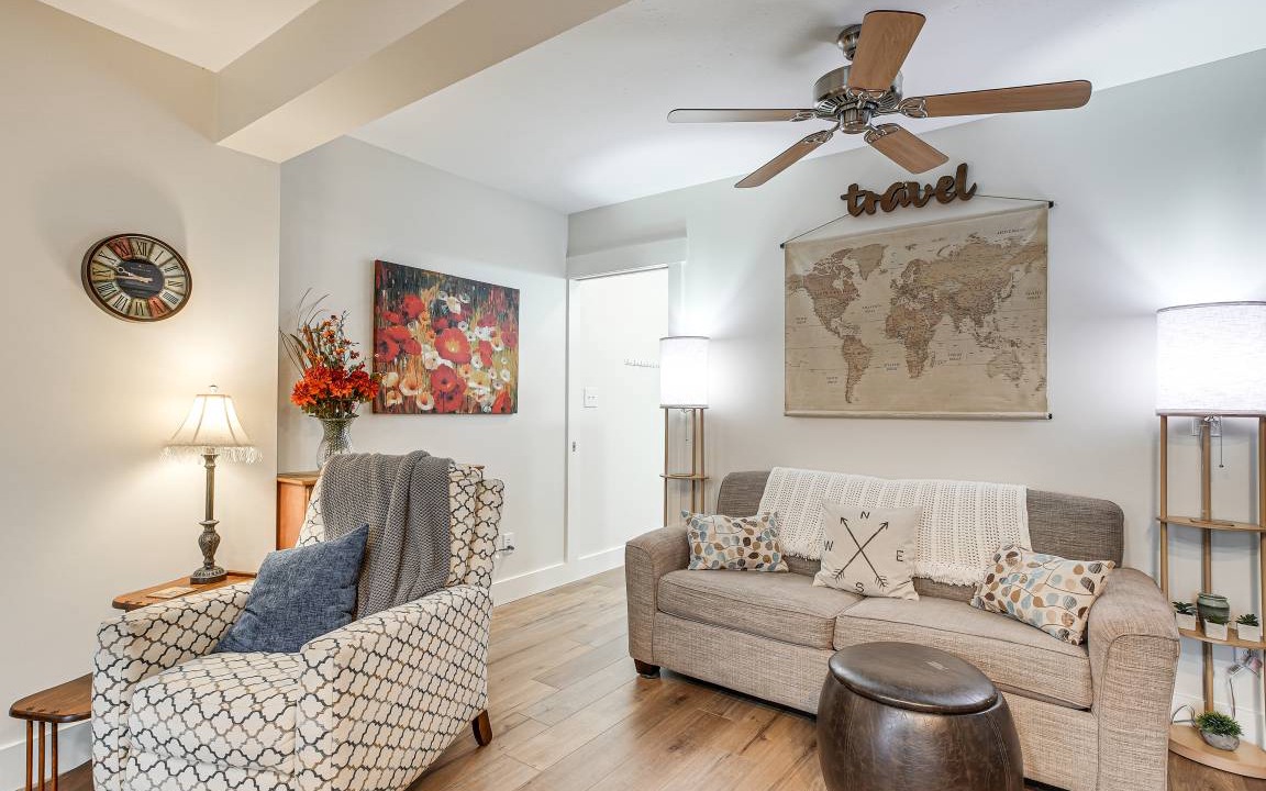 Photo of Livingroom in West Liberty