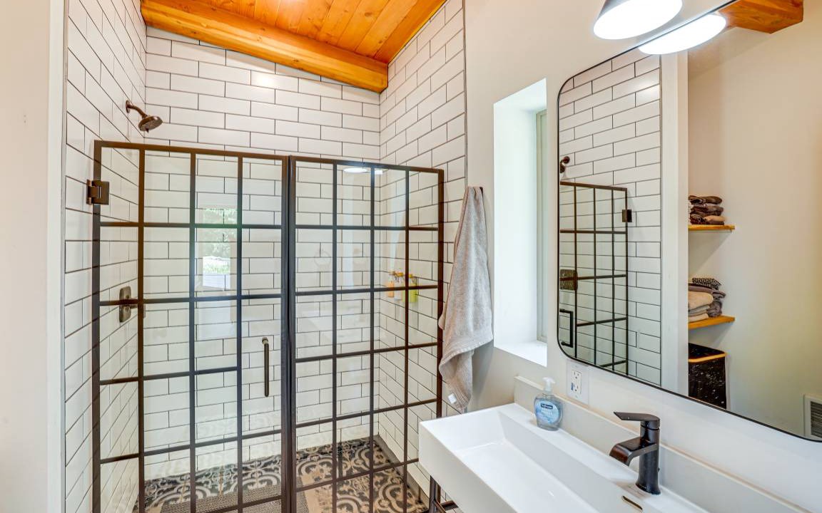 Photo of Bathroom in Worley