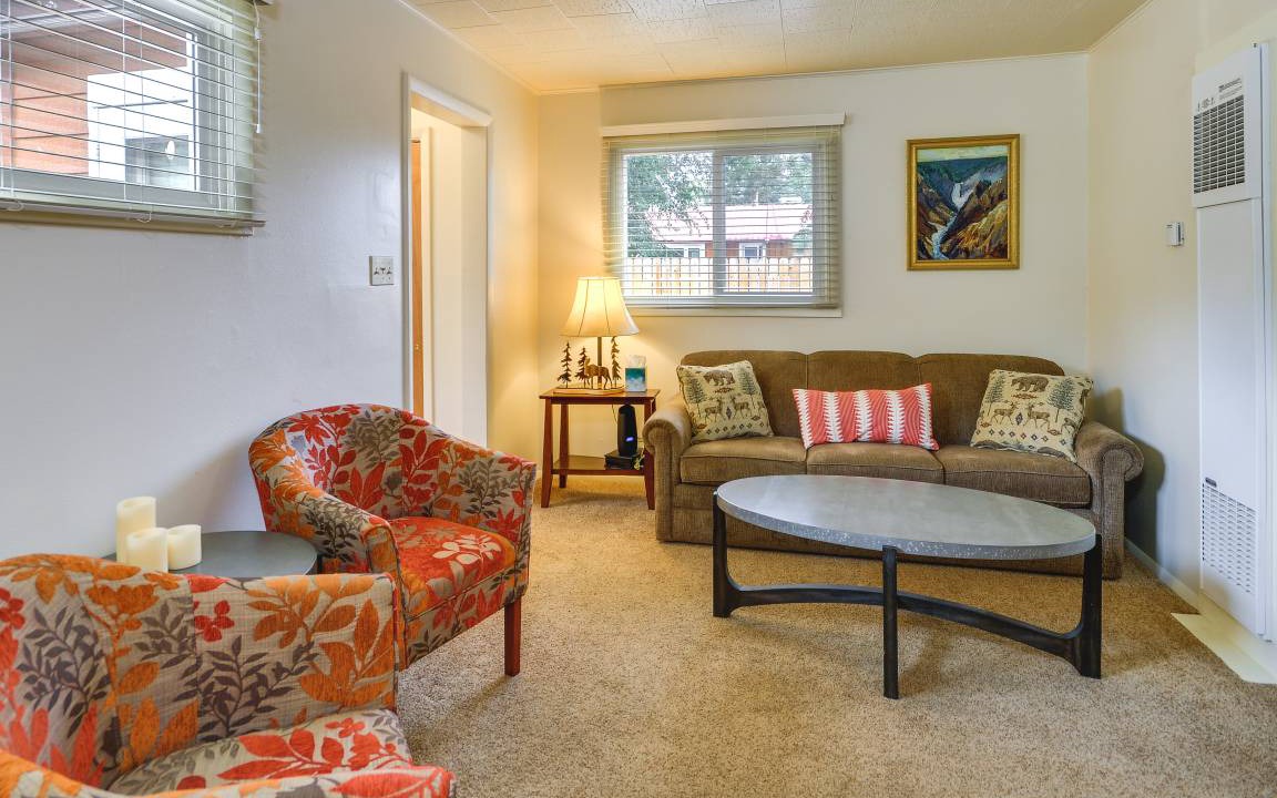 Photo of Livingroom in Cody