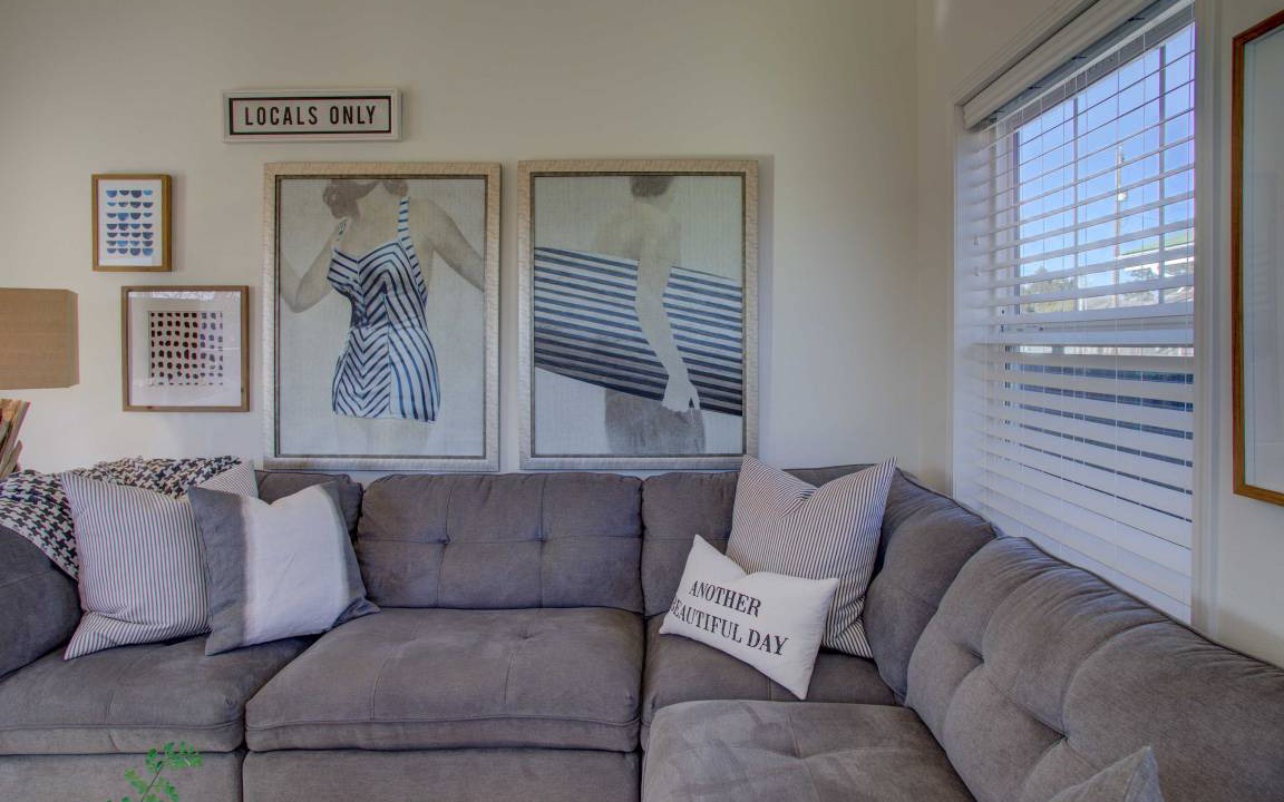 Photo of Livingroom in Pacific Beach