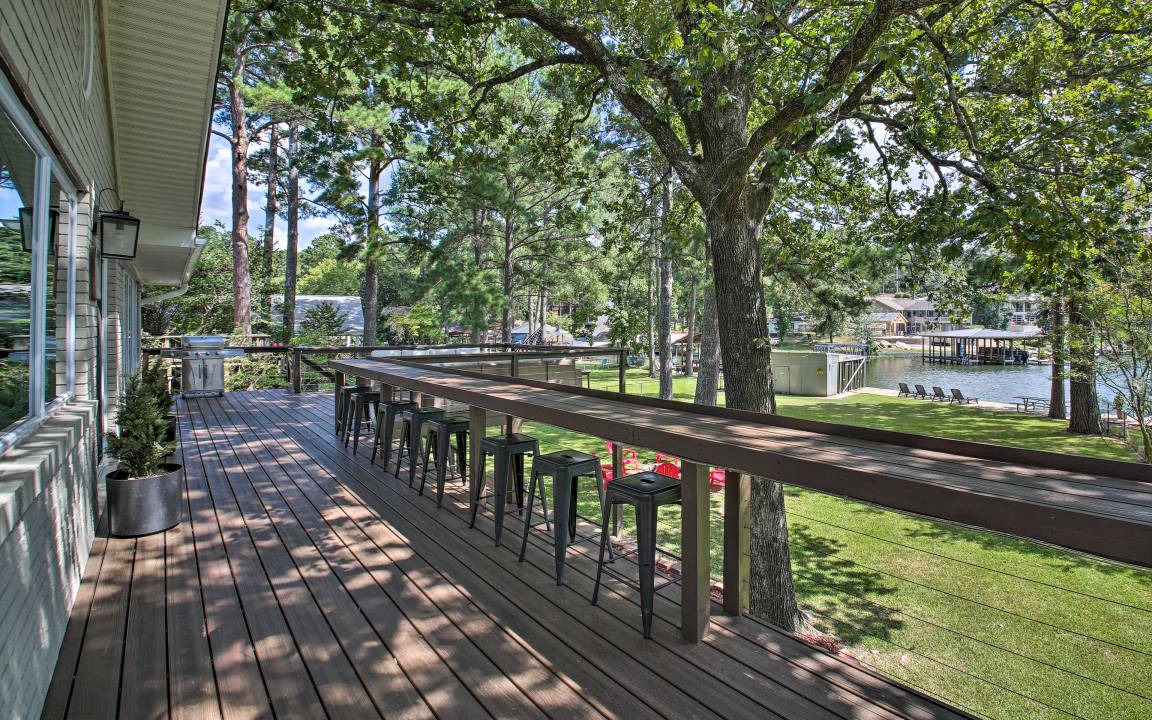 Photo of Patio Balcony in Piney