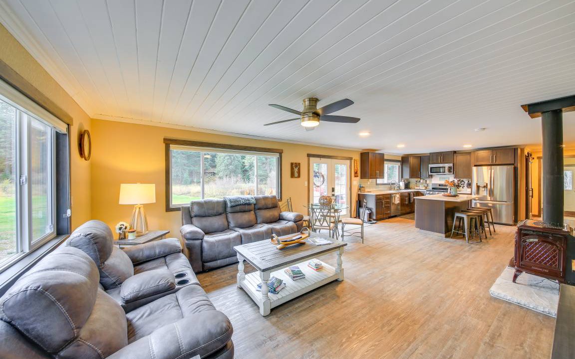 Photo of Livingroom in Priest River