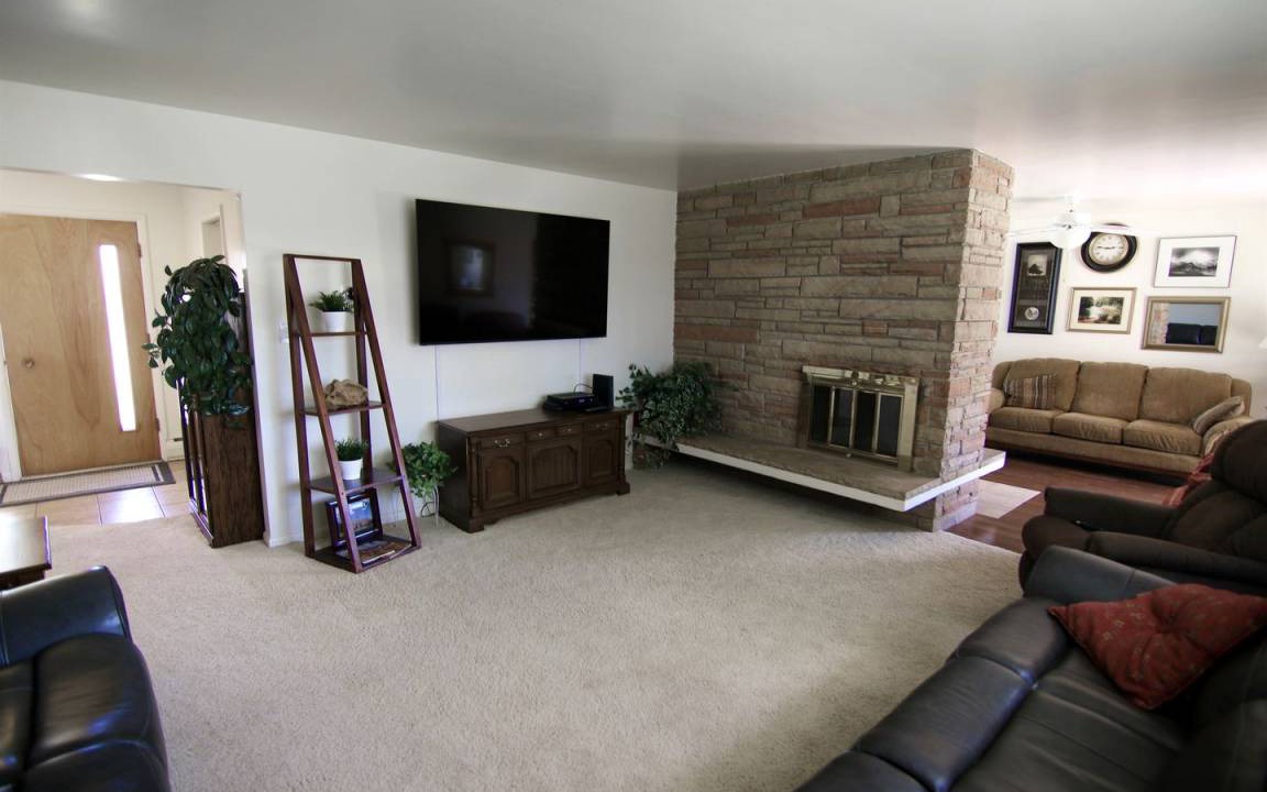 Photo of Livingroom in Monticello