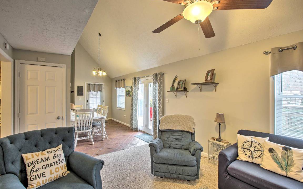 Photo of Livingroom in Albany