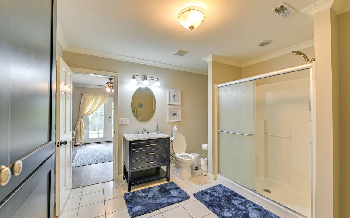 Photo of Bathroom in Berry