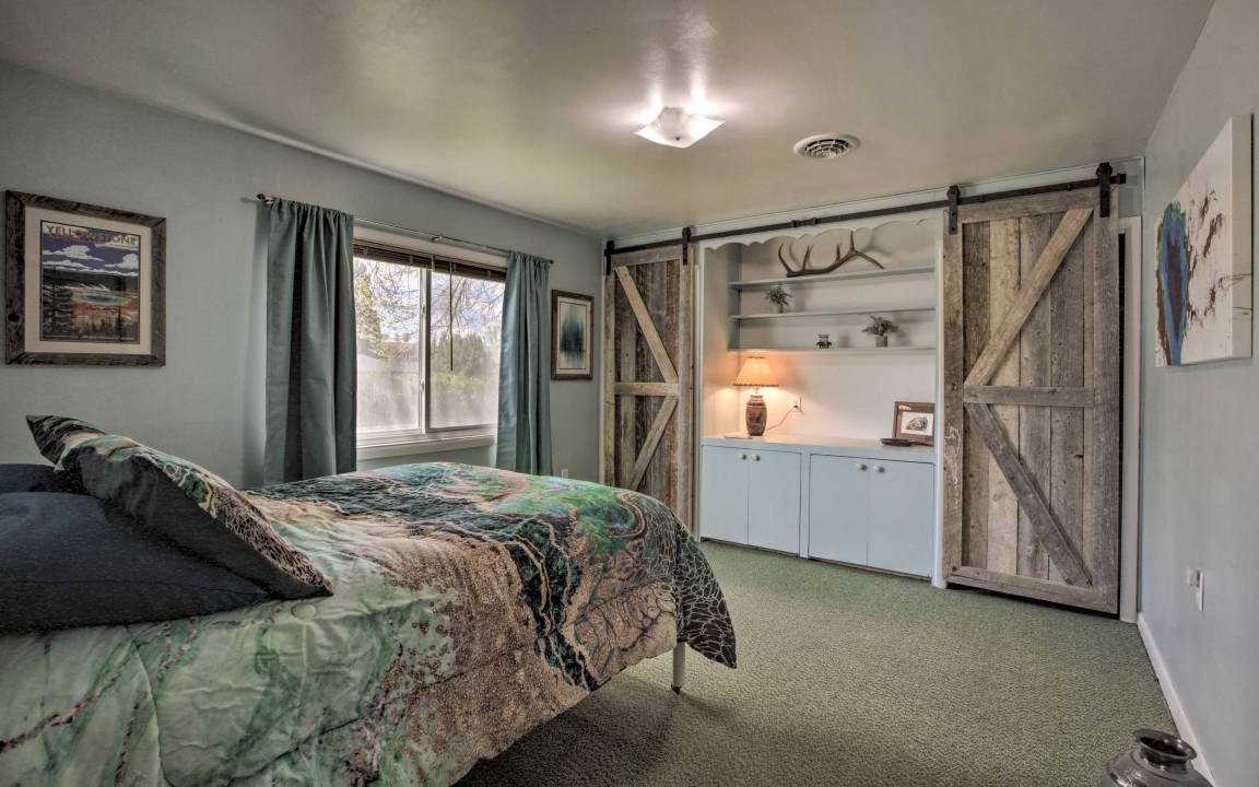 Photo of Bedroom in Ten Sleep