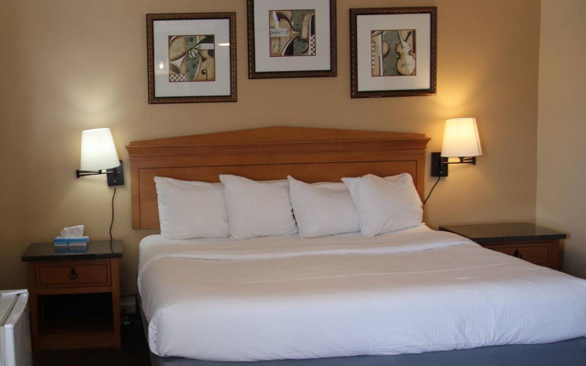 Photo of Bedroom in Lusk
