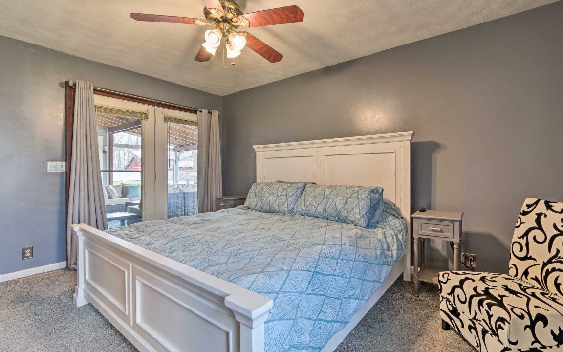 Photo of Bedroom in Lakeview