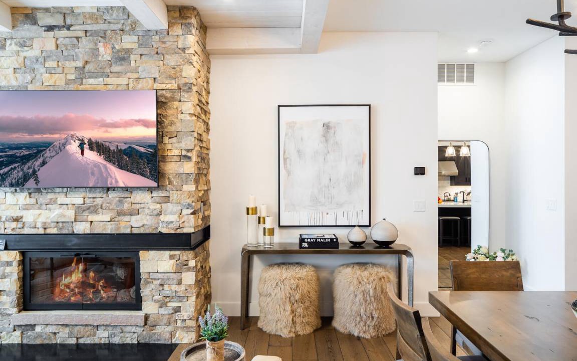 Photo of Livingroom in Big Sky