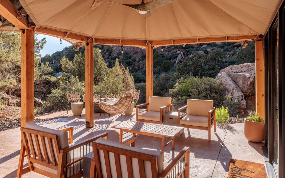 Photo of Patio Balcony in Virgin